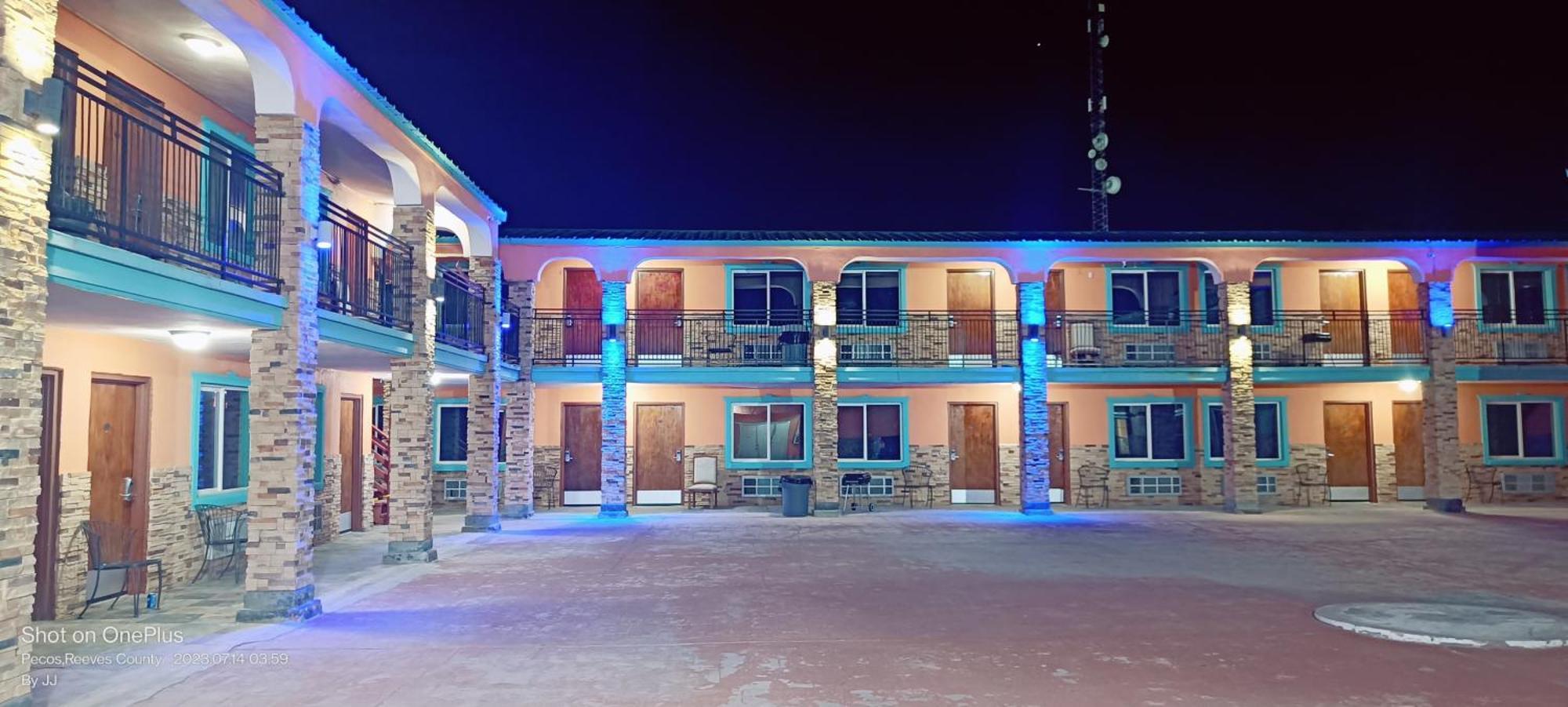 B&J Hotel And Apartments Pecos Exterior foto